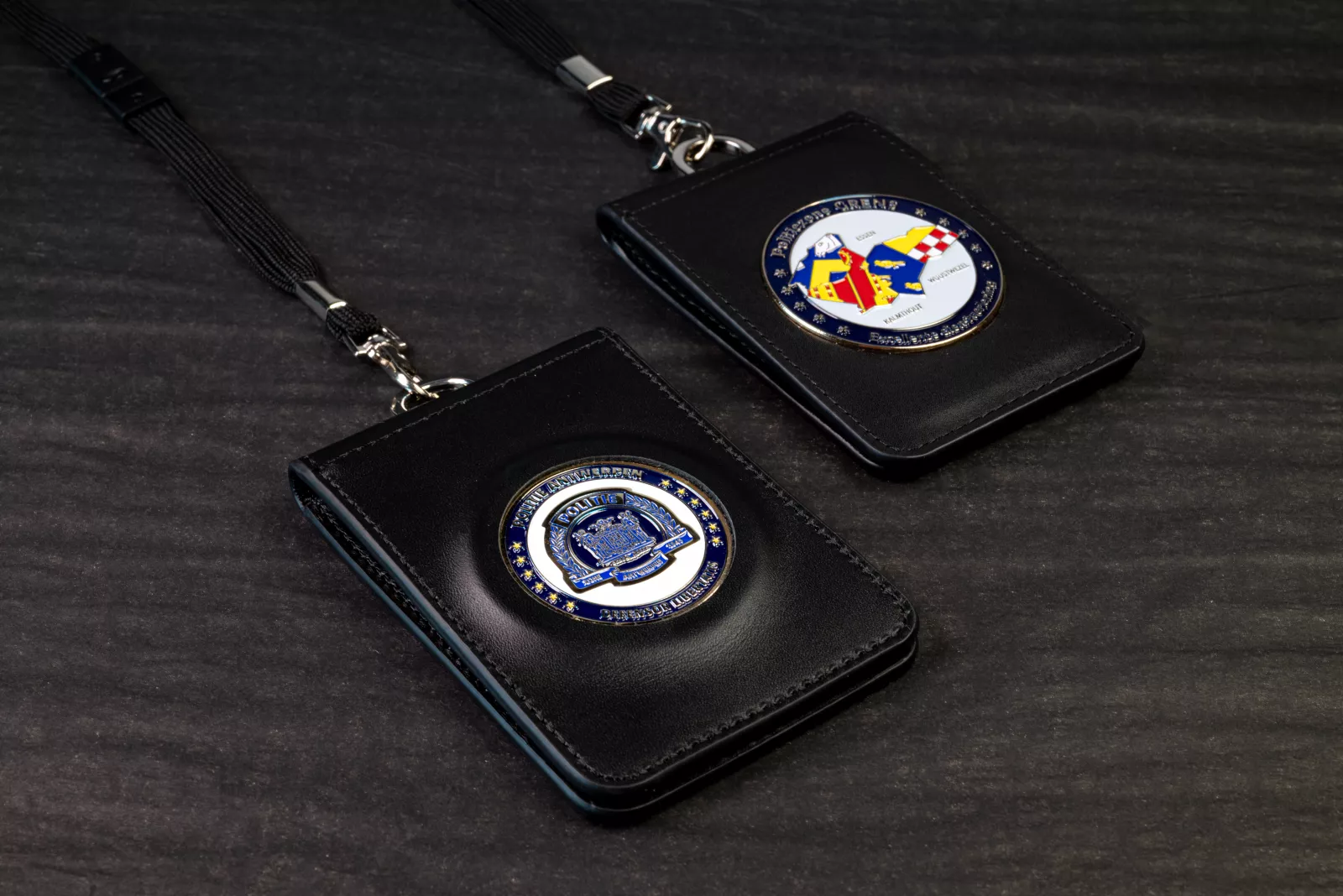 Porte-insignes pour police