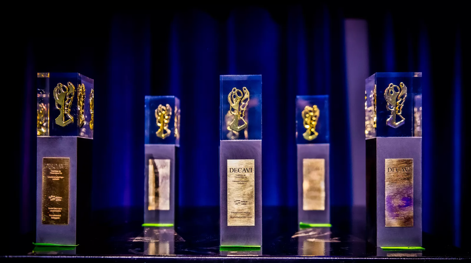 Awards DECAVI
